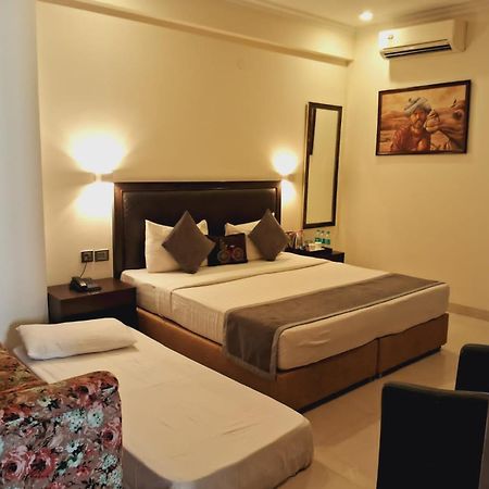 Anand Bhawan Otel Yeni Delhi Dış mekan fotoğraf